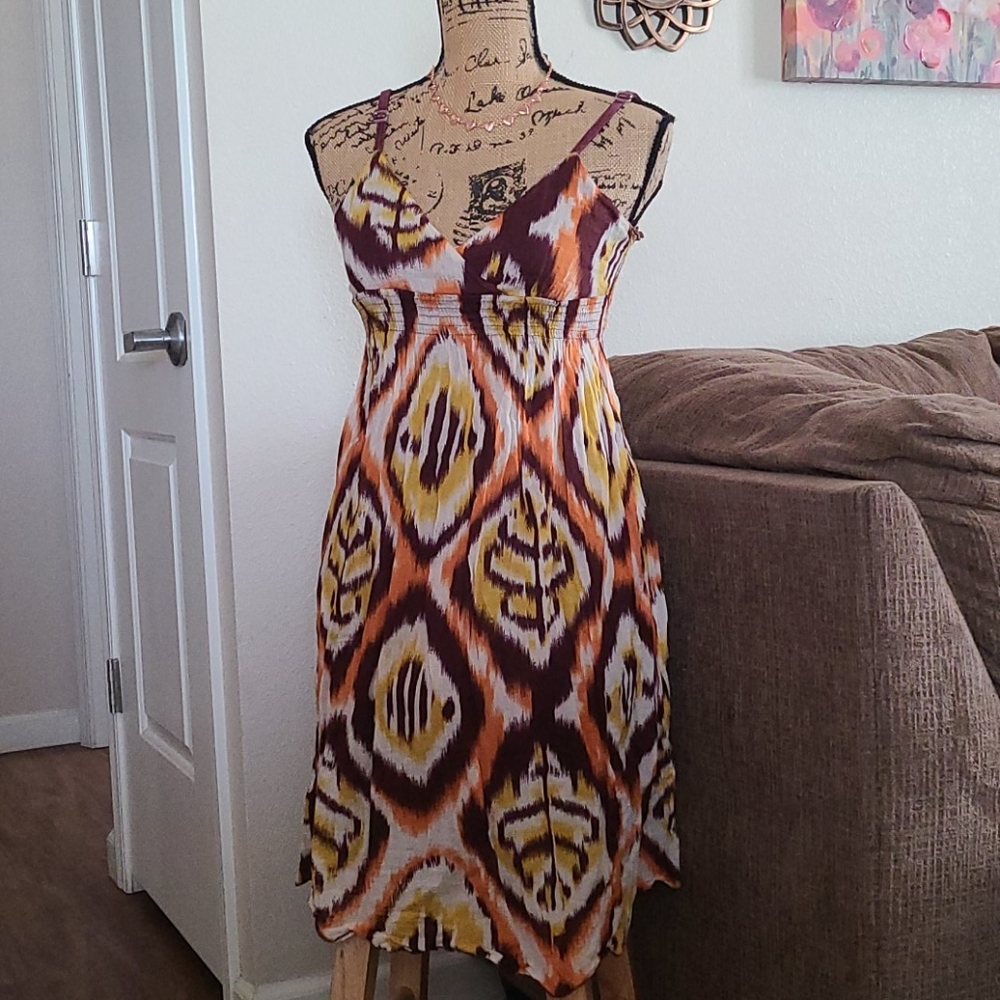 Super cute Summer/Fall Dress - Picture 1 of 4